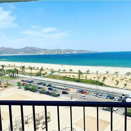 Apartment Cozy Beach-front With Amazing Sea View *